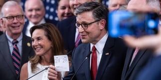 Big Budget Bill Awaits Trump’s Signature with Gambling Deduction Cap in Place