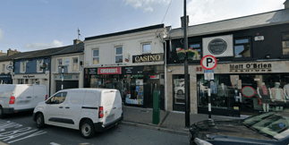 Gardaí Hunt Suspect After Armed Robbery at Lucky 7 Casino