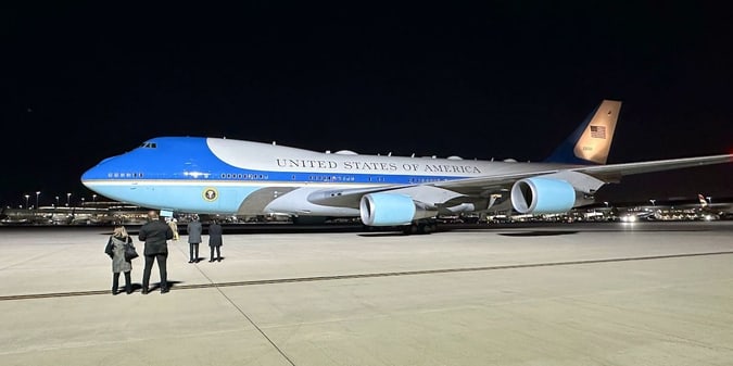 Trump Lands in Vegas for Speech at Circa Casino Resort