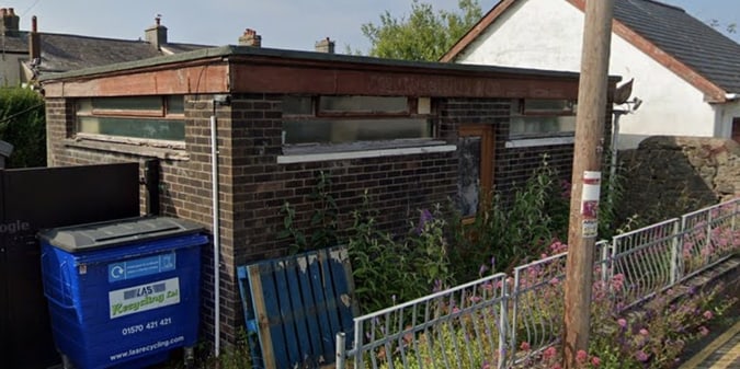 Dilapidated Seaside Bookmakers Shop to Remain Standing