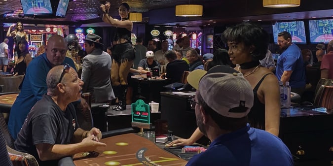 Golden Gate Casino: Table Games are Out, Open Bar is In