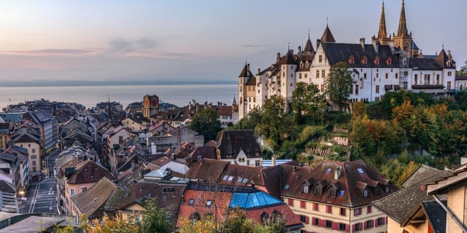 Svizzera, blitz nei locali clandestini e bufera sul casinò di Neuchâtel