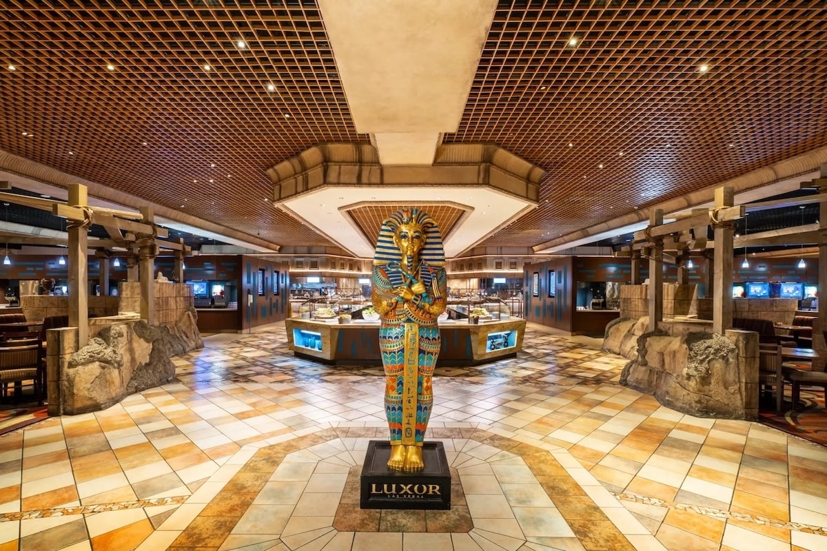 Luxor buffet entrance